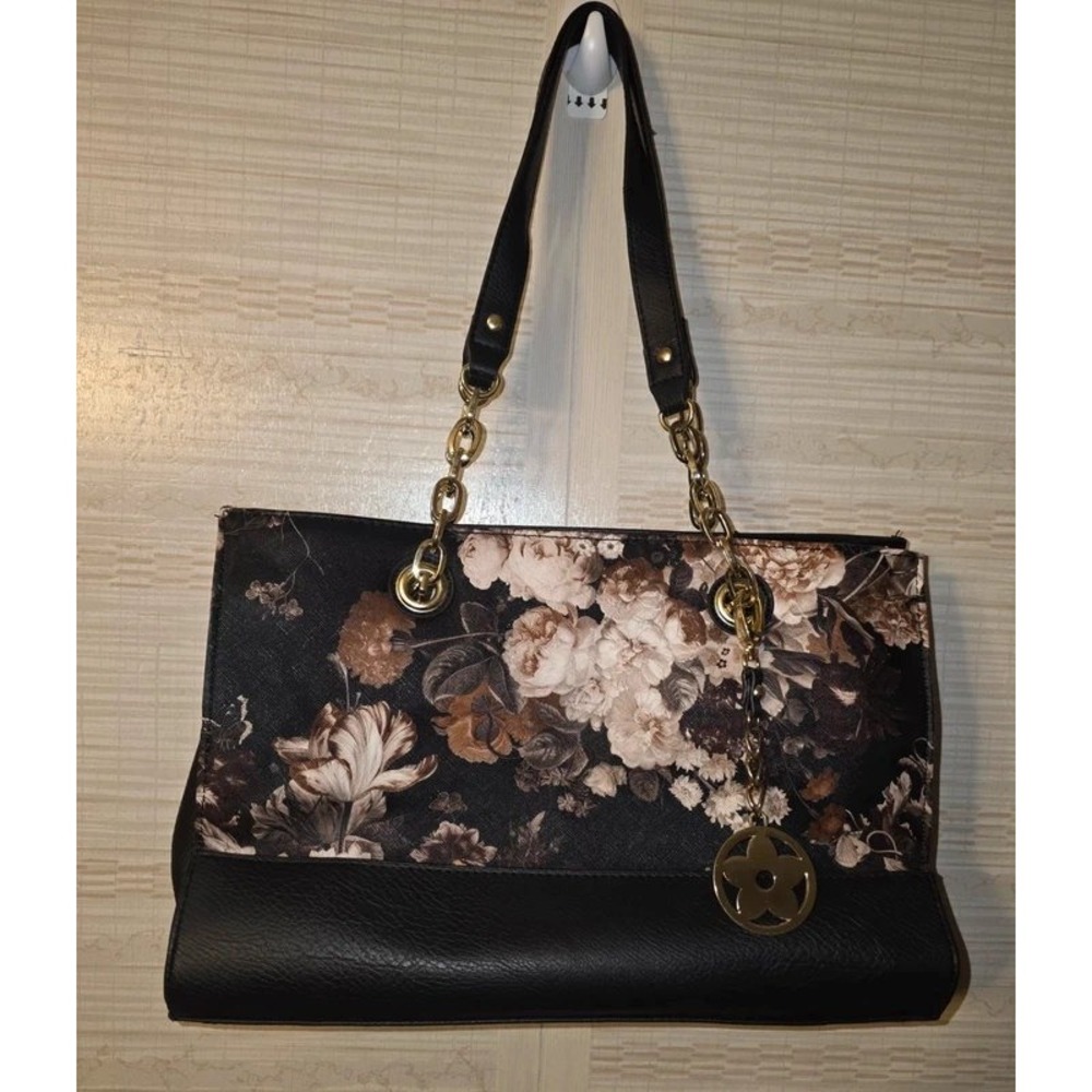 Bueno Floral Shoulder Bag Purse